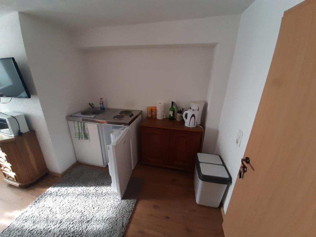 Biberach-Riss-Zimmer-Frei, Einzel-Zimmer Bad Kueche Birkenhard Zewnętrze zdjęcie