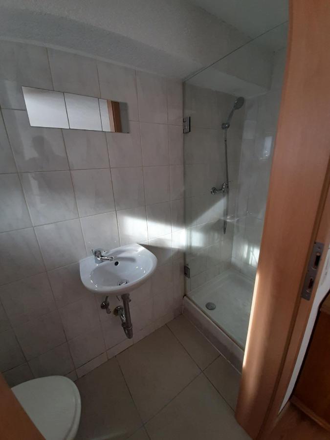 Biberach-Riss-Zimmer-Frei, Einzel-Zimmer Bad Kueche Birkenhard Zewnętrze zdjęcie