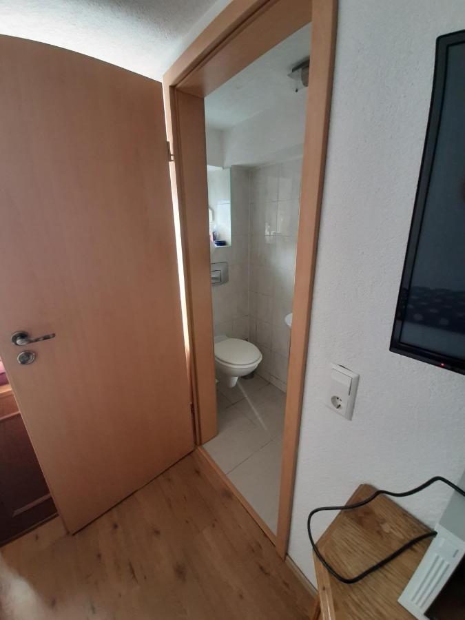 Biberach-Riss-Zimmer-Frei, Einzel-Zimmer Bad Kueche Birkenhard Zewnętrze zdjęcie