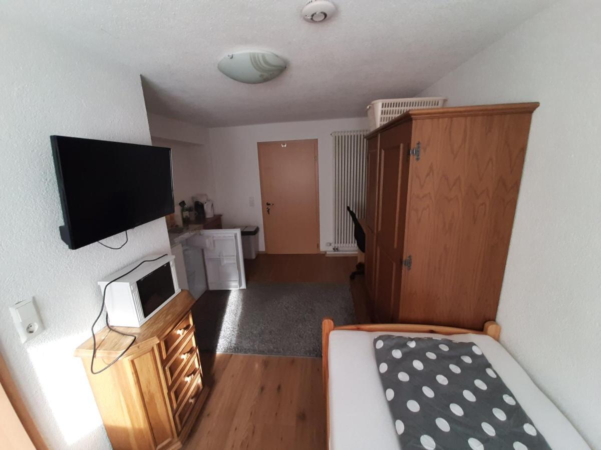 Biberach-Riss-Zimmer-Frei, Einzel-Zimmer Bad Kueche Birkenhard Zewnętrze zdjęcie