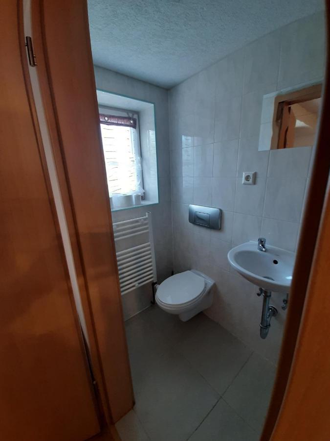 Biberach-Riss-Zimmer-Frei, Einzel-Zimmer Bad Kueche Birkenhard Zewnętrze zdjęcie