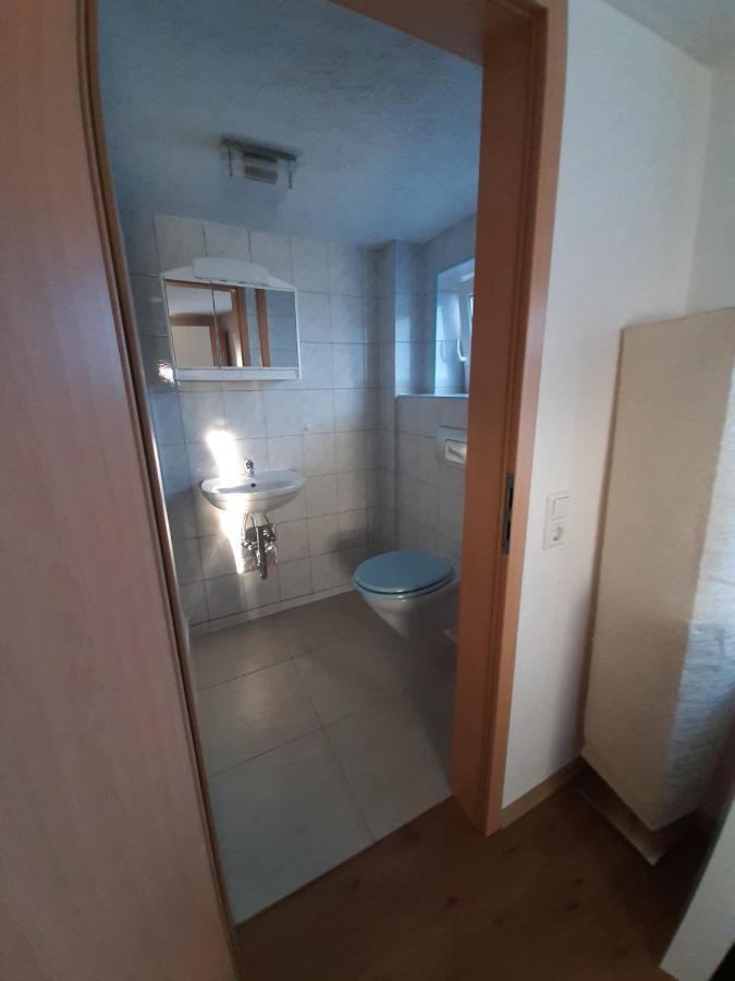 Biberach-Riss-Zimmer-Frei, Einzel-Zimmer Bad Kueche Birkenhard Zewnętrze zdjęcie