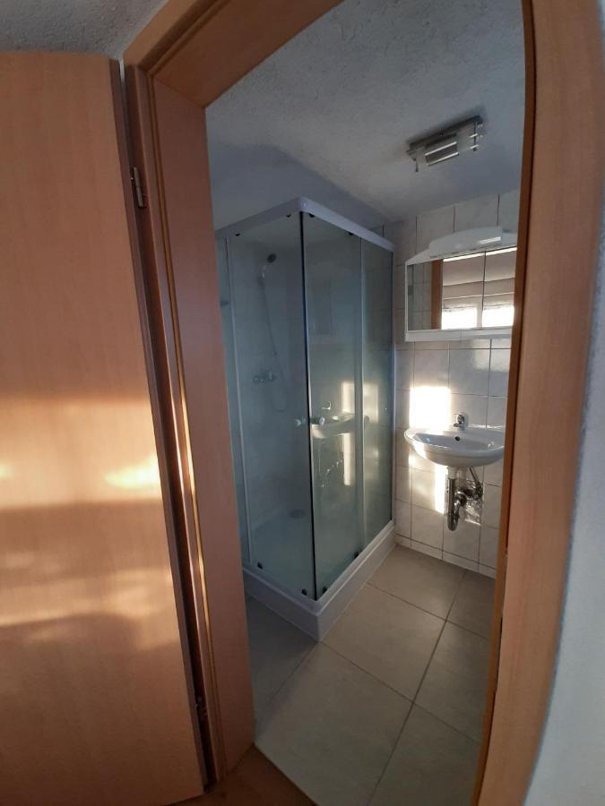 Biberach-Riss-Zimmer-Frei, Einzel-Zimmer Bad Kueche Birkenhard Zewnętrze zdjęcie