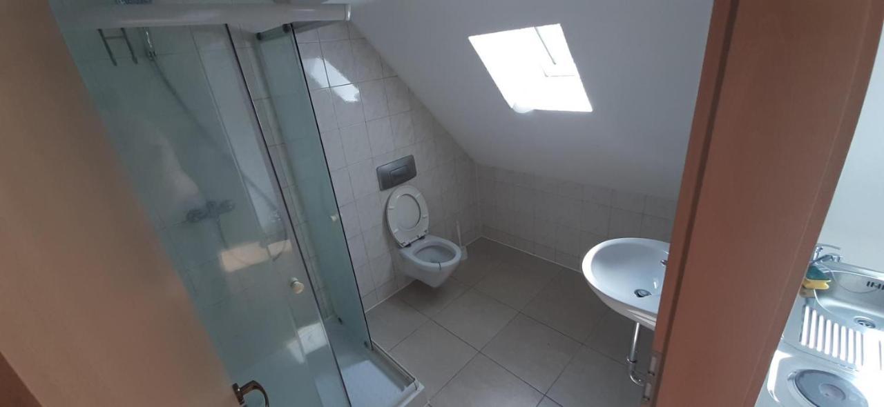 Biberach-Riss-Zimmer-Frei, Einzel-Zimmer Bad Kueche Birkenhard Zewnętrze zdjęcie