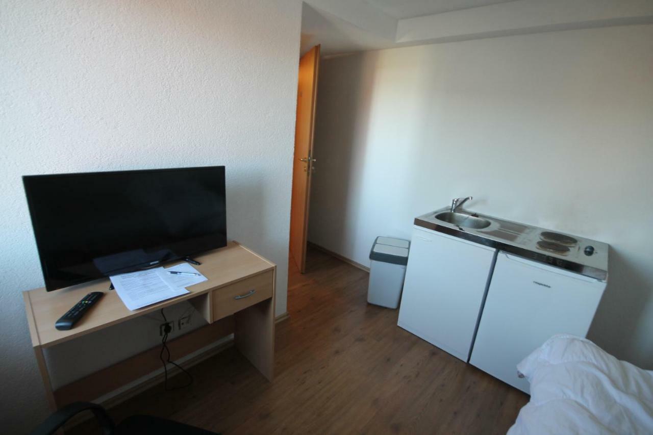 Biberach-Riss-Zimmer-Frei, Einzel-Zimmer Bad Kueche Birkenhard Zewnętrze zdjęcie