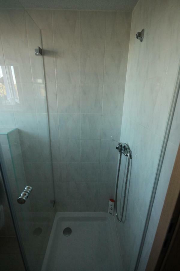 Biberach-Riss-Zimmer-Frei, Einzel-Zimmer Bad Kueche Birkenhard Zewnętrze zdjęcie