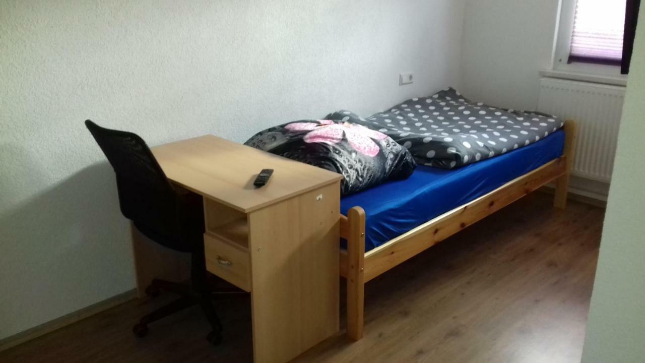 Biberach-Riss-Zimmer-Frei, Einzel-Zimmer Bad Kueche Birkenhard Pokój zdjęcie