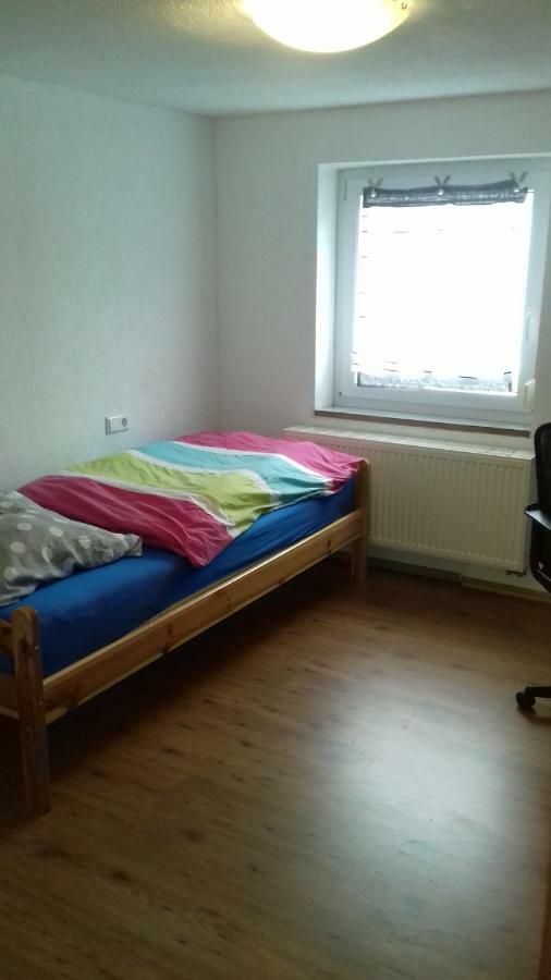 Biberach-Riss-Zimmer-Frei, Einzel-Zimmer Bad Kueche Birkenhard Pokój zdjęcie