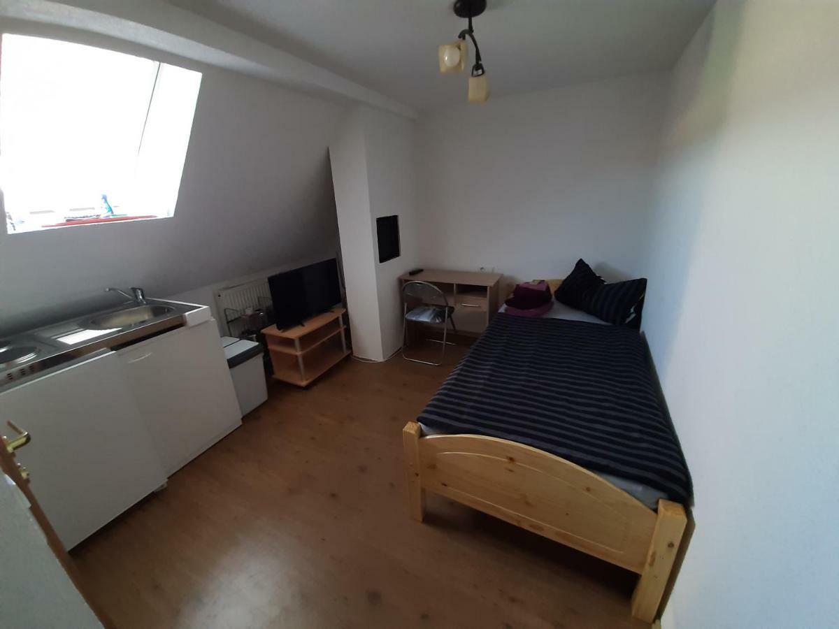 Biberach-Riss-Zimmer-Frei, Einzel-Zimmer Bad Kueche Birkenhard Zewnętrze zdjęcie