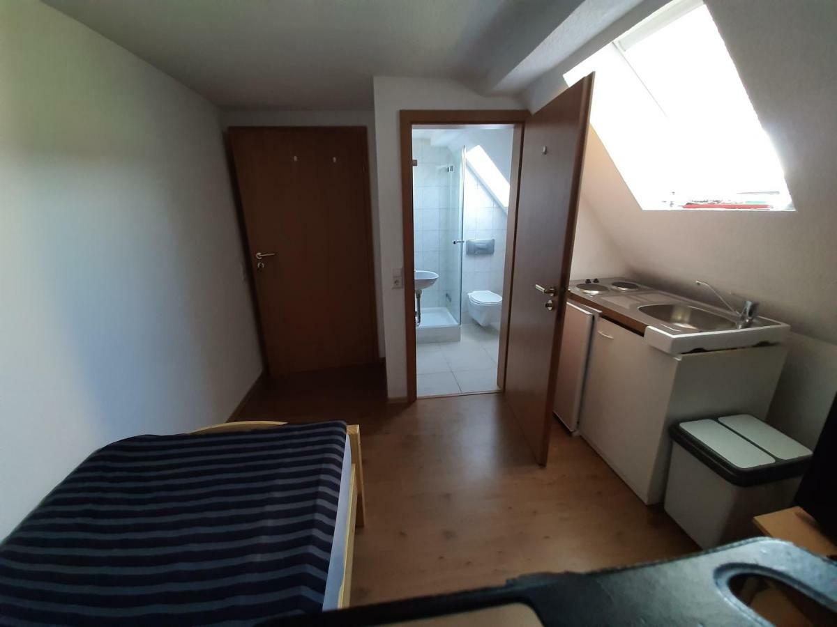 Biberach-Riss-Zimmer-Frei, Einzel-Zimmer Bad Kueche Birkenhard Zewnętrze zdjęcie